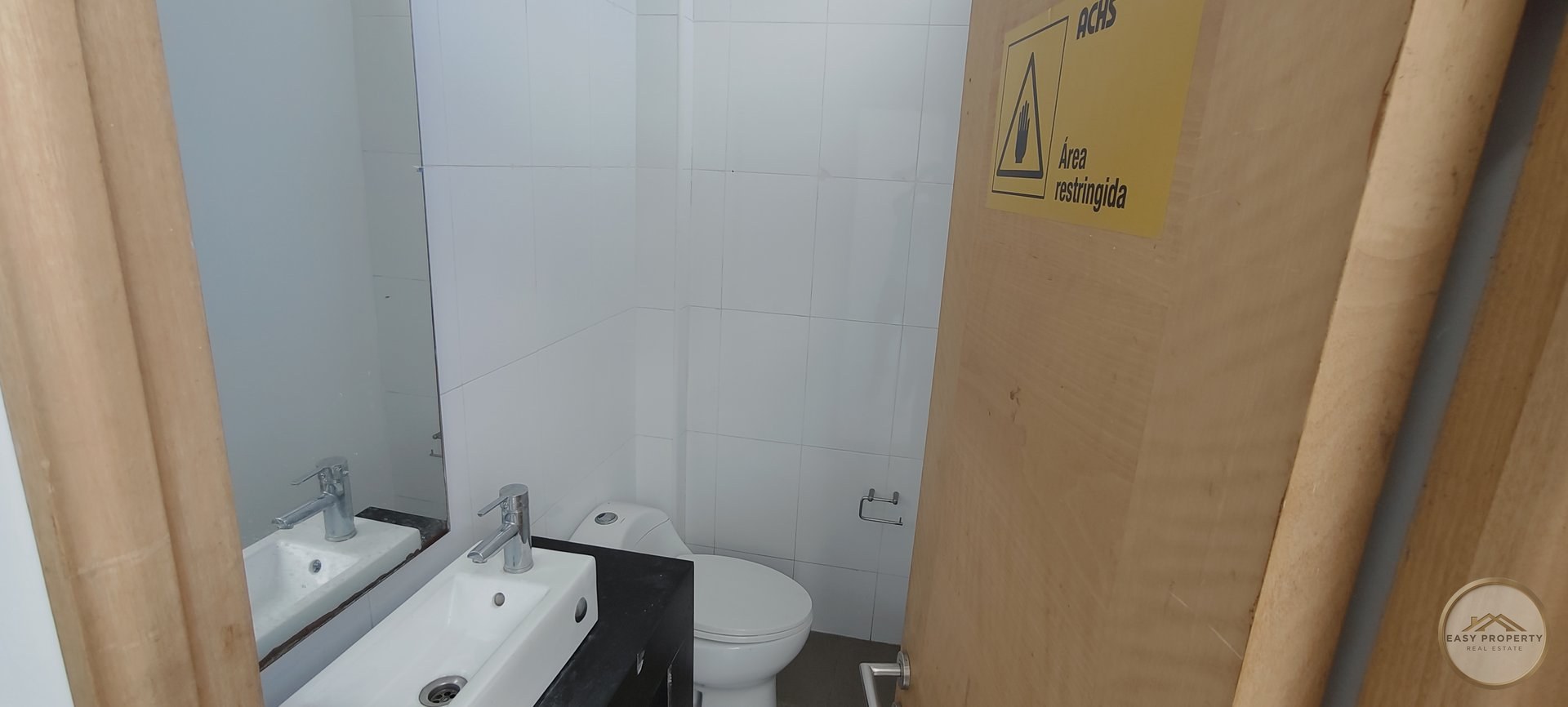 Locales comerciales en arriendo, desde las 19,89 UF , Portal Amunátegui ¡ Con mes de gracia ! — foto 9