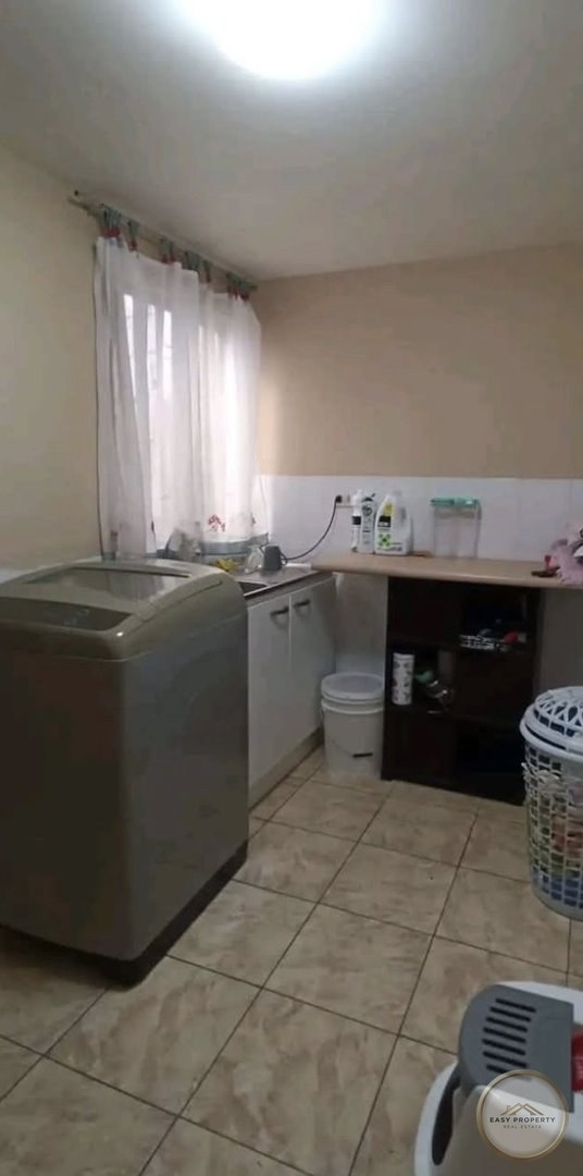 Amplia casa, en Villa Panorama para uso habitacional y espacio comercial — foto 8