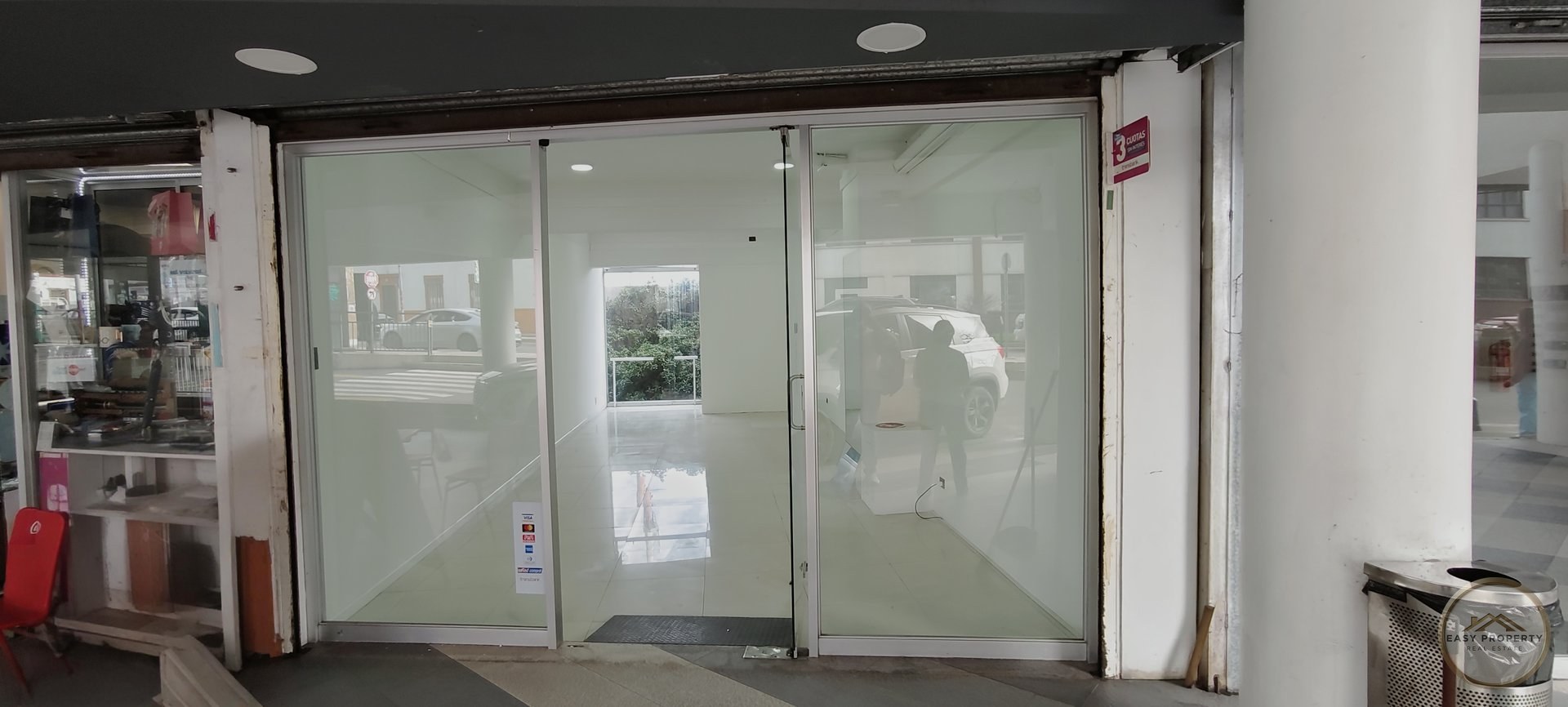 Locales comerciales en arriendo, desde las 19,89 UF , Portal Amunátegui ¡ Con mes de gracia ! — foto 11