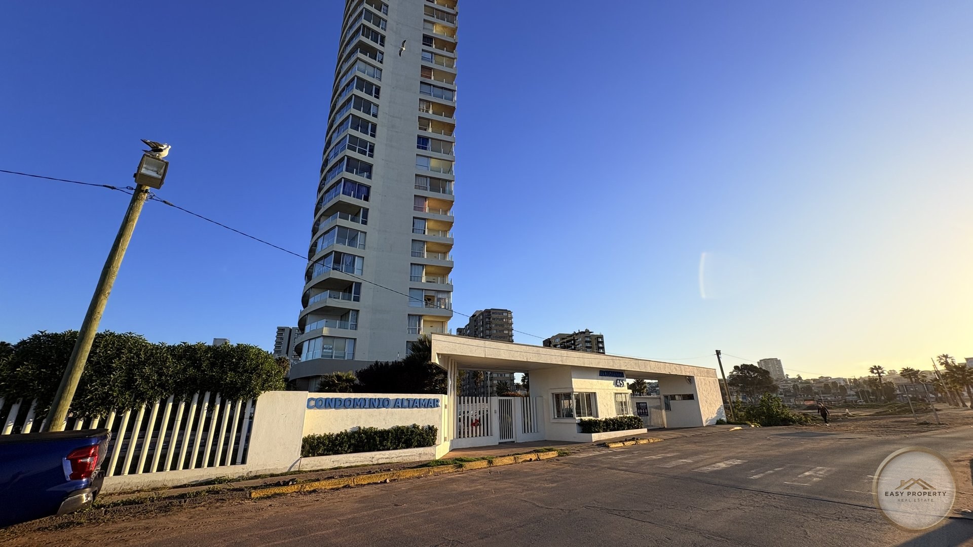 Primera línea frente al mar | 2D 2B | Est. | Edificio Altamar — foto 2