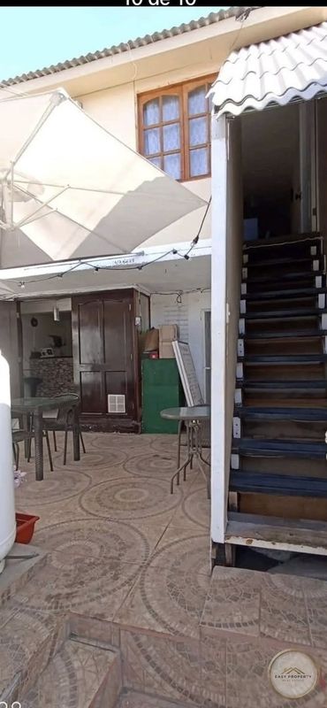 Amplia casa, en Villa Panorama para uso habitacional y espacio comercial