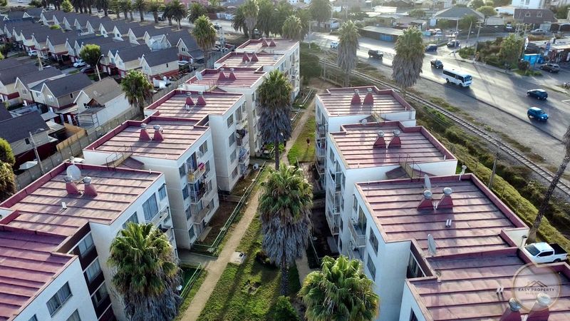 Condominio Las Palmas | 3D 1B en primer piso | 2 estacionamientos